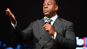 Laker legend Magic Johnson joins calls for De León, Cedillo to resign