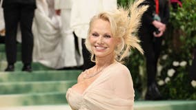 'Baywatch' star Pamela Anderson left Hollywood to shed 'cartoon character' Playboy image